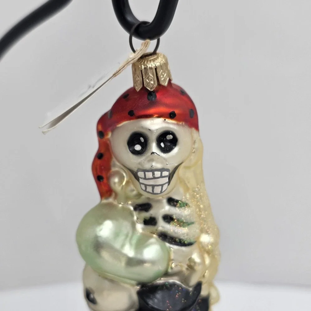 1999 Christopher Radko Skeleton Crew Pirate 7